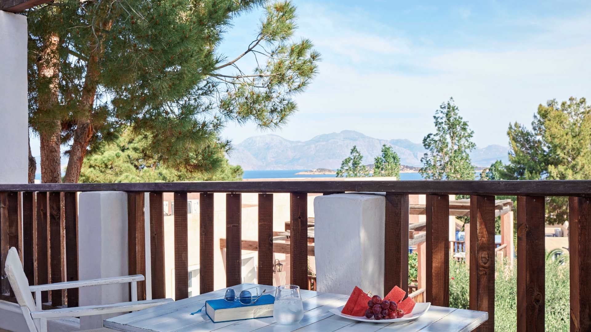 One Bedroom Suite Seaview_Balcony with Seavoew