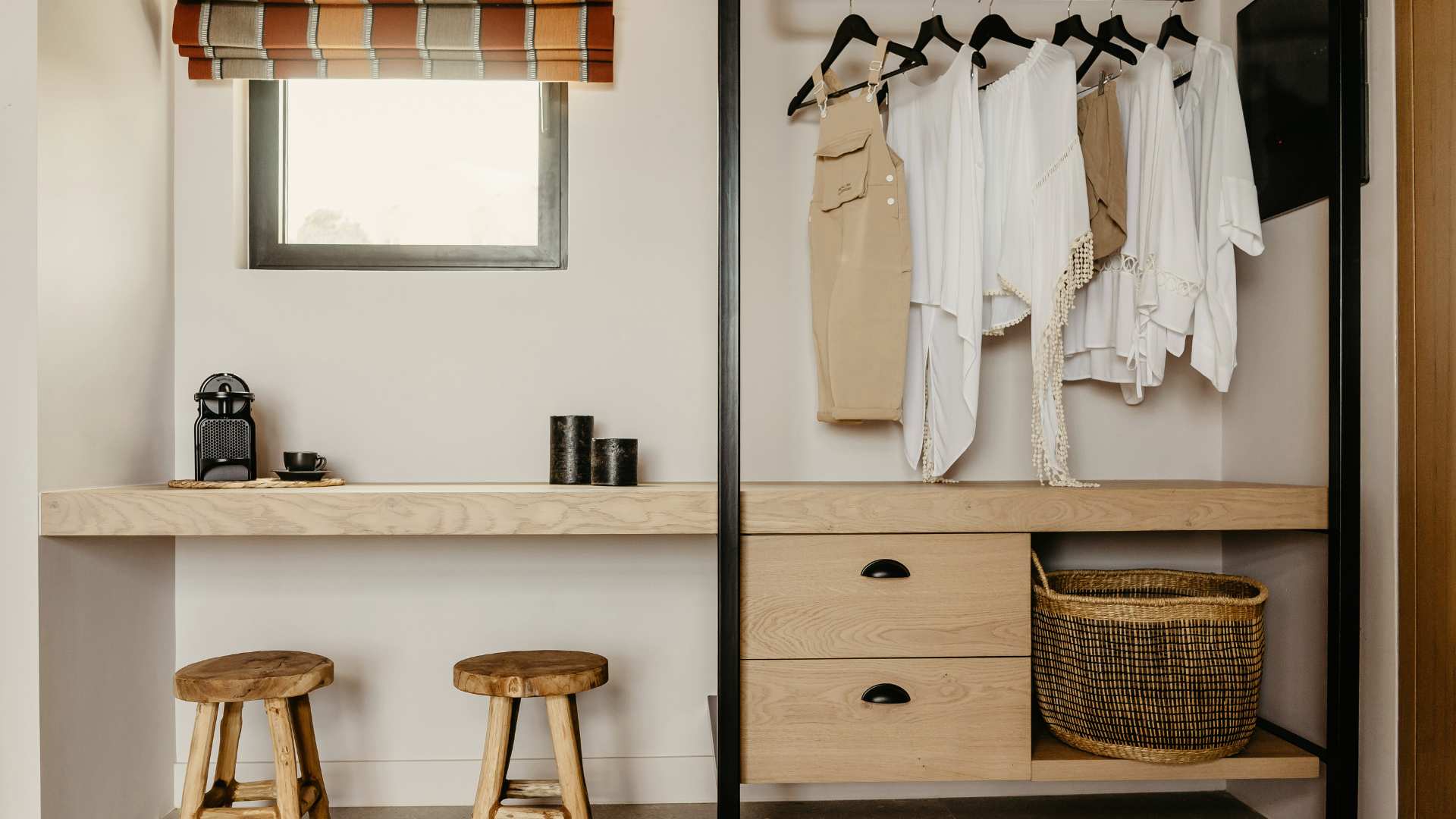 Serenity Seafront Suite_Entrance