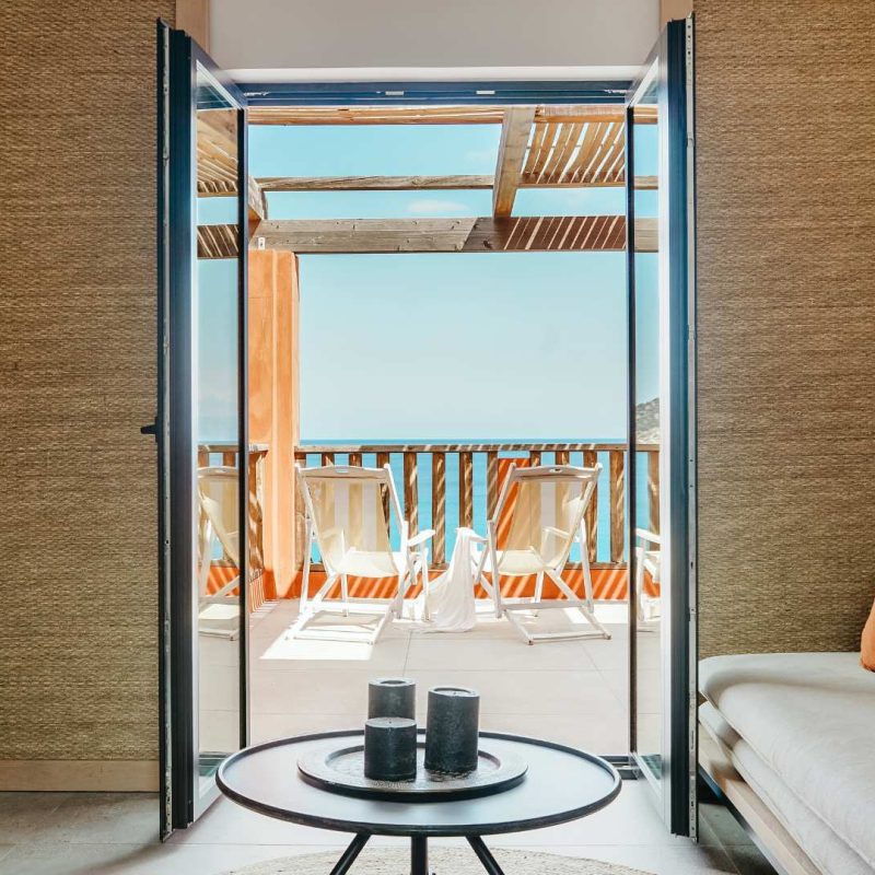 Serenity Seafront Suite_Living Room